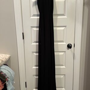Lulu's Black long dress Size Small